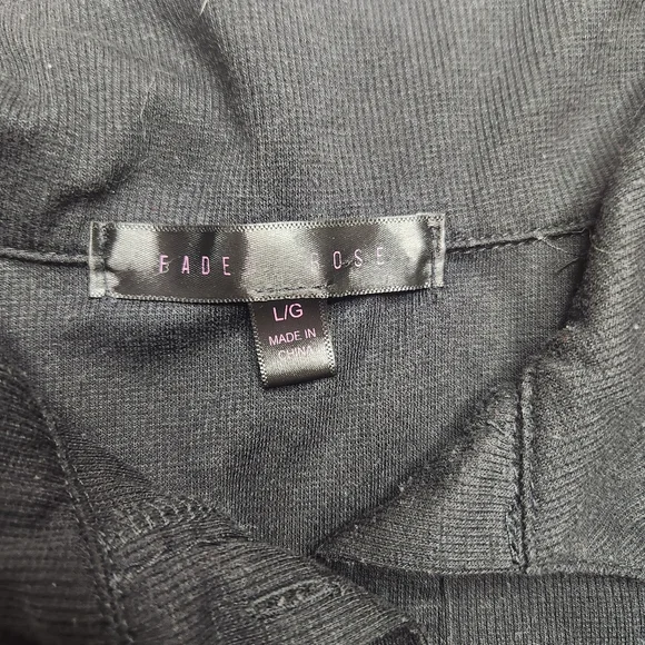 Faded Rose Angel Y2K Black Long Sleeve Crop Polo Shirt - Picture 3 of 9